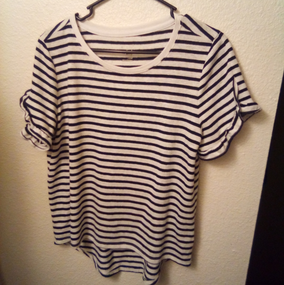 🌺🌺 A.n.a Stripped Blouse 🌺🌺